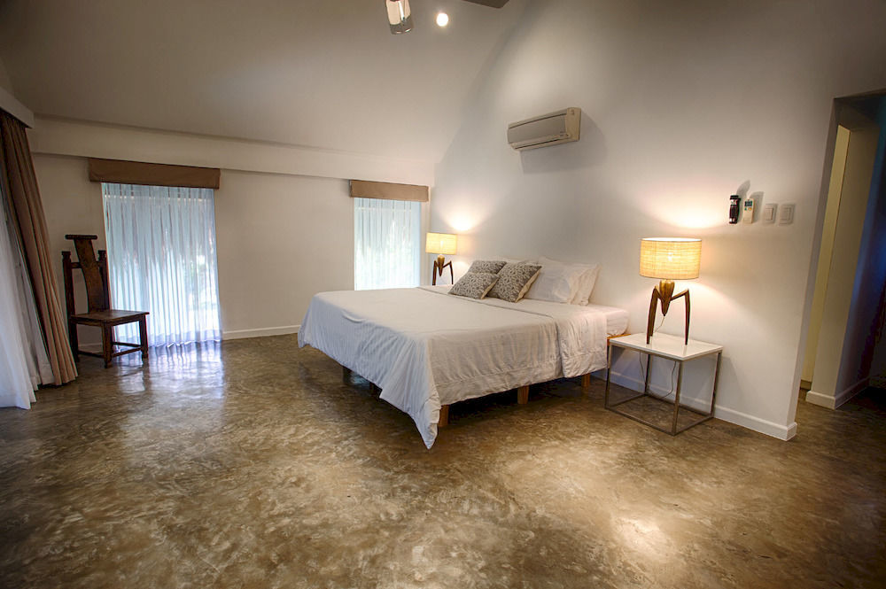 Salaya Beach Houses Dumaguete City Exterior photo