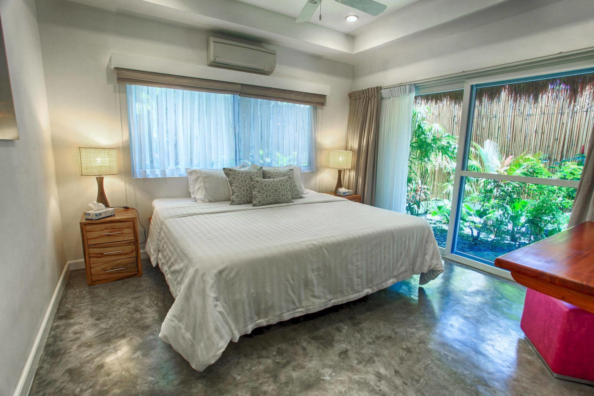 Salaya Beach Houses Dumaguete City Exterior photo